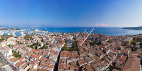 Freshly tastefully renovated apartments in heart of old Antibes